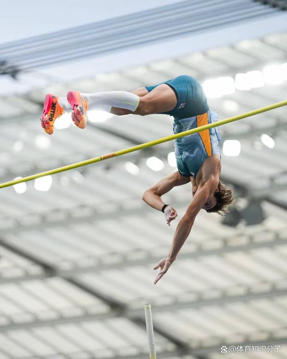 包含墨西哥田径健儿势不可挡,夺得宝贵金牌的词条 包含墨西哥田径健儿势不可挡,夺得宝贵金牌的词条