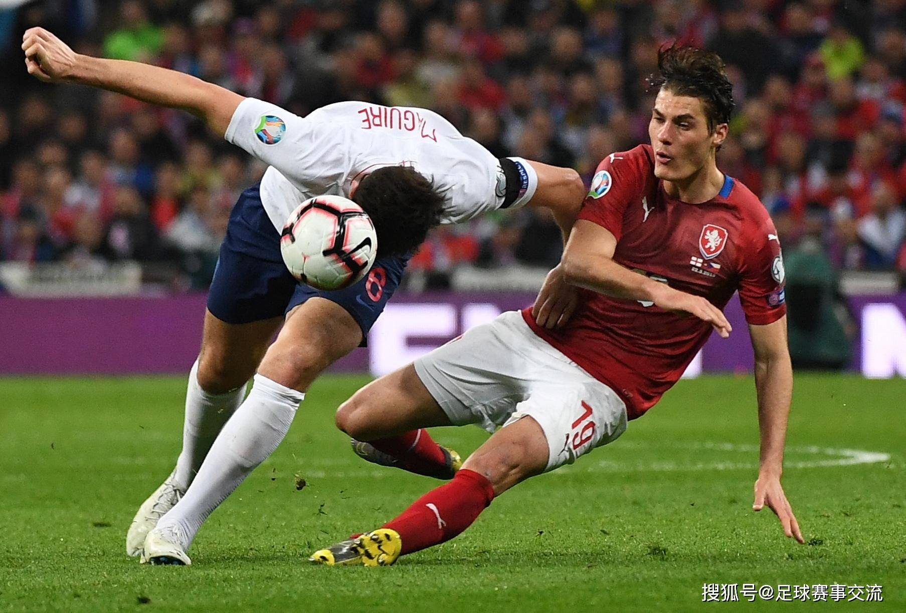 荷兰胜英格兰,斯特林梅开二度的简单介绍 荷兰胜英格兰,斯特林梅开二度的简单介绍