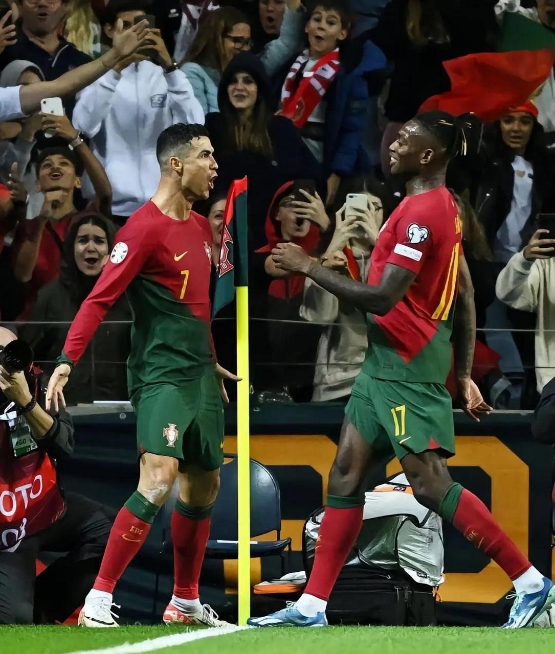 开云体育入口-关于葡萄牙大胜列支敦士登晋级欧锦决赛的信息