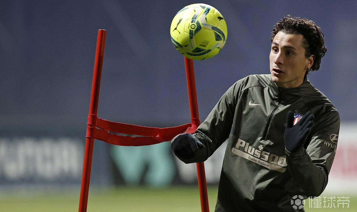 博洛尼亚球员波拉托受伤下场,预计将缺席多场比赛 博洛尼亚球员波拉托受伤下场,预计将缺席多场比赛