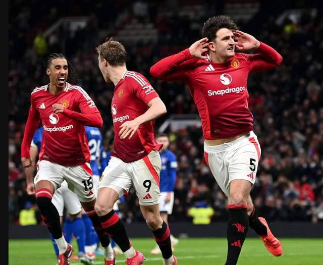 曼联遭遇逆转，欧冠淘汰赛资格悬念重重