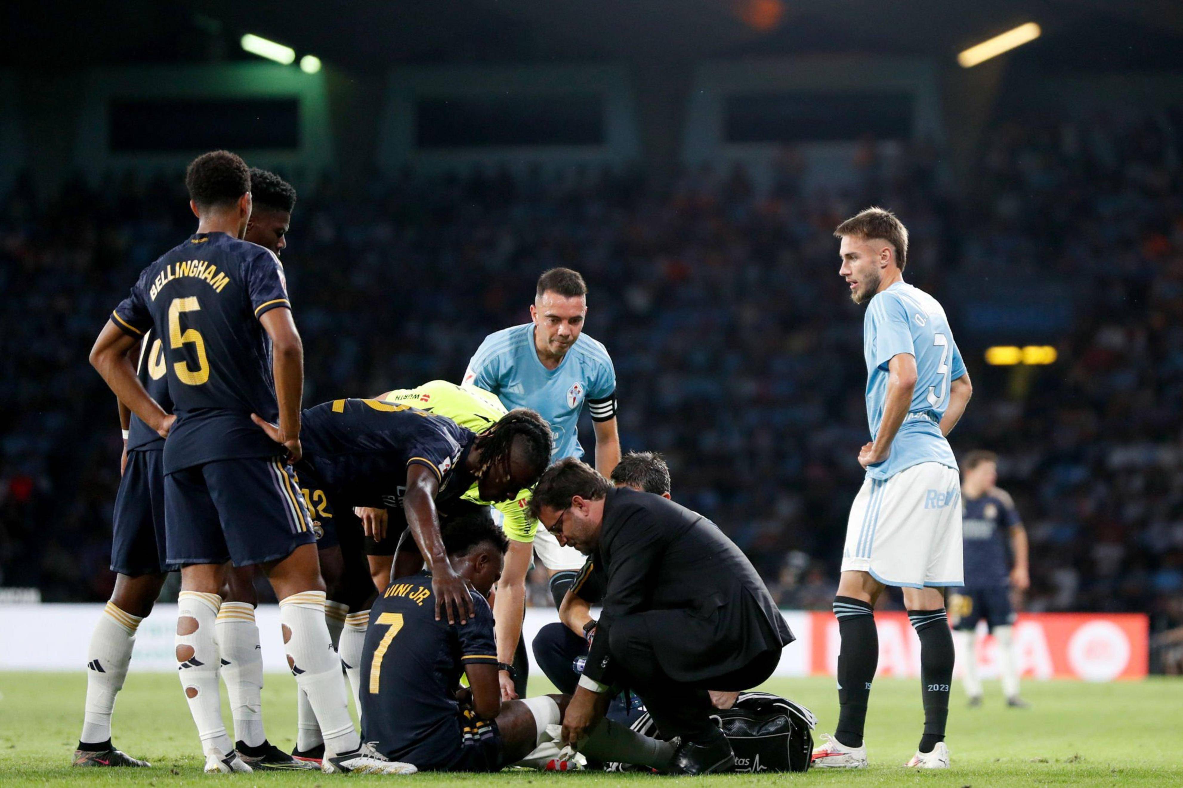 沙尔克球员集体伤退,阵容面临考验 沙尔克球员集体伤退,阵容面临考验