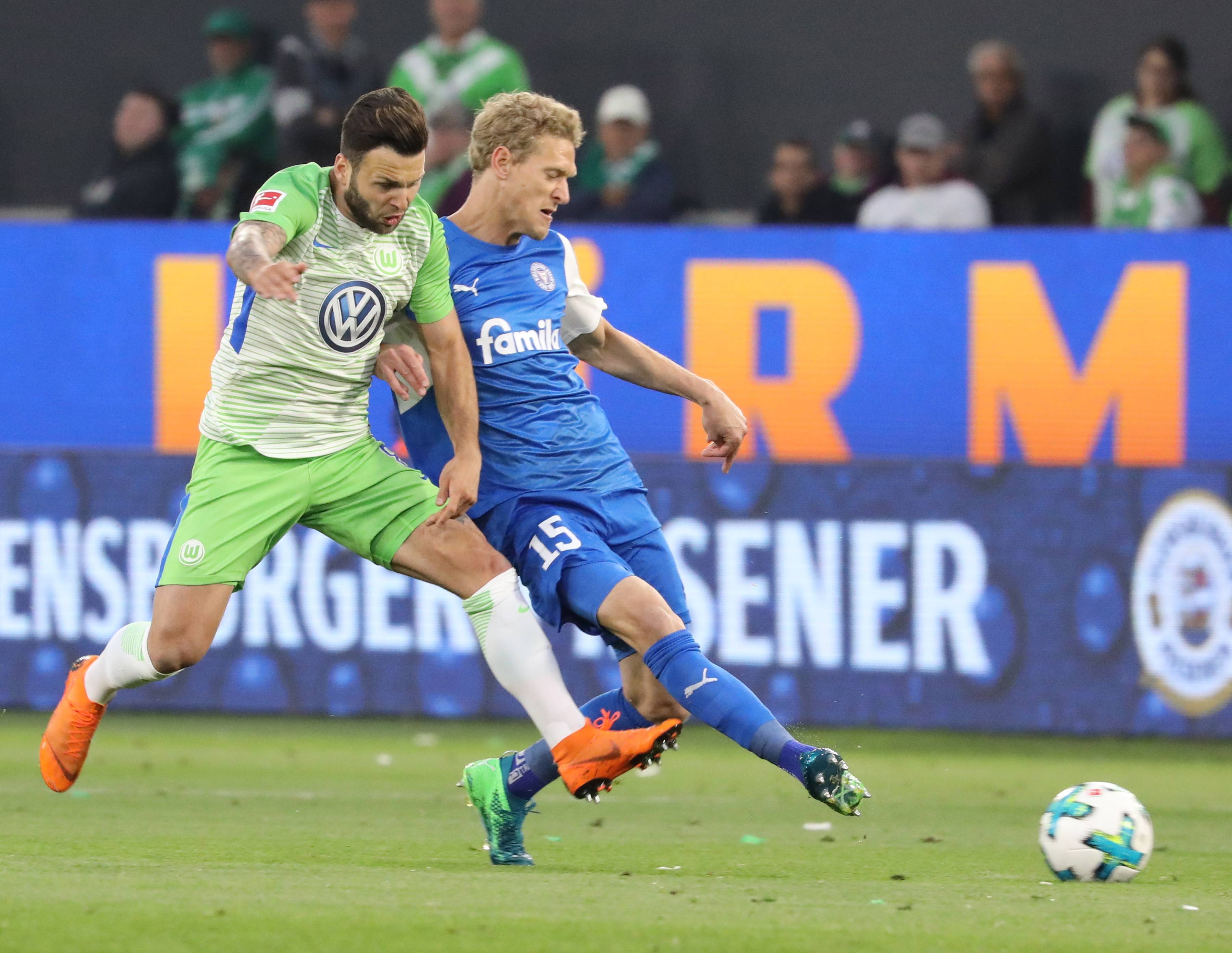 包含沃尔夫斯堡队在比赛中表现出色，赢得胜利！的词条