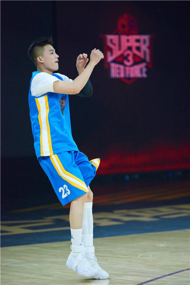 开云体育官网-包含俄罗斯篮球超级联赛淘汰赛即将开战，季后赛激烈的词条