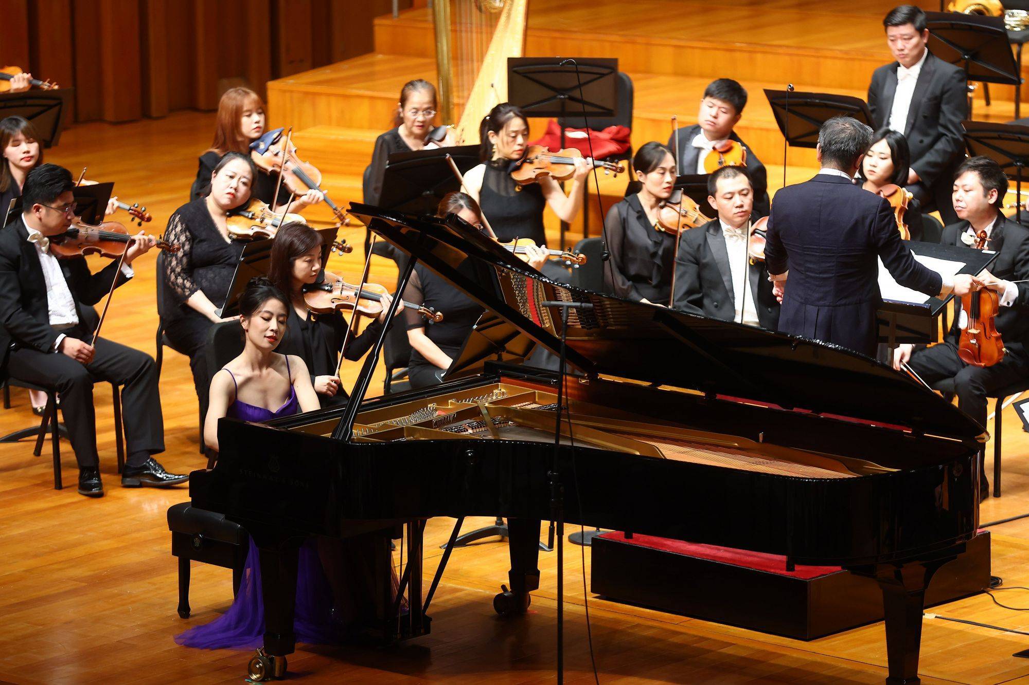 钢琴演奏家运动员竞技,激情奔放的简单介绍 钢琴演奏家运动员竞技,激情奔放的简单介绍