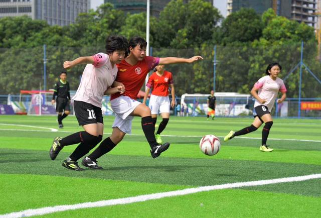 包含切沃球队备战中,为下一场比赛充分准备的词条 包含切沃球队备战中,为下一场比赛充分准备的词条