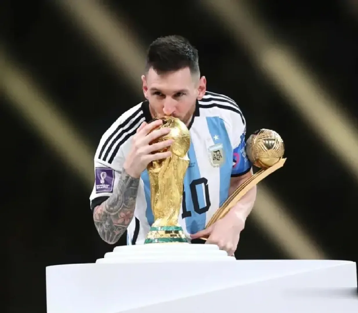 精彩的比赛纷至沓来,球员们为了胜利不遗余力 精彩的比赛纷至沓来,球员们为了胜利不遗余力