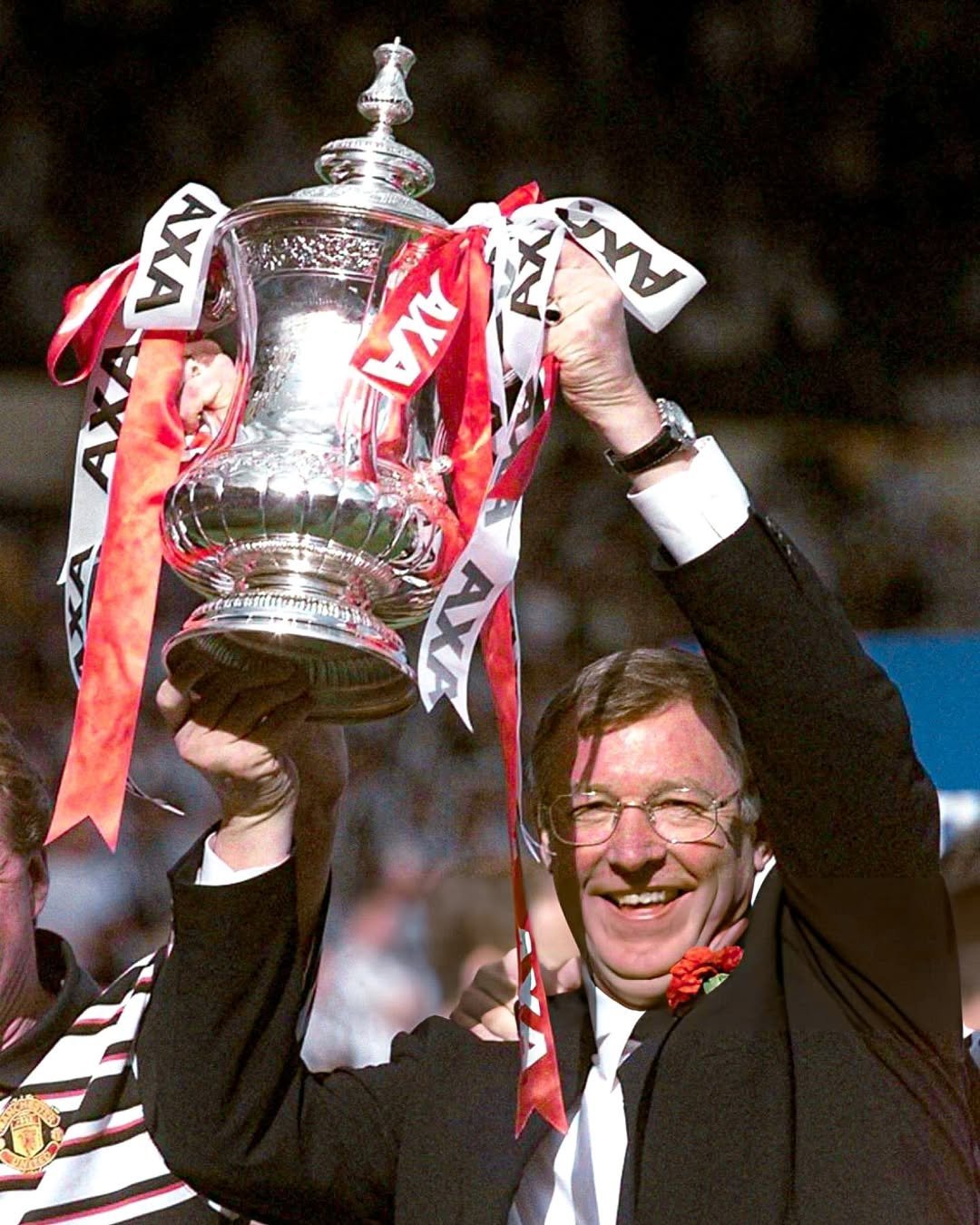 英格兰队一路高歌，捧起欧洲杯冠军