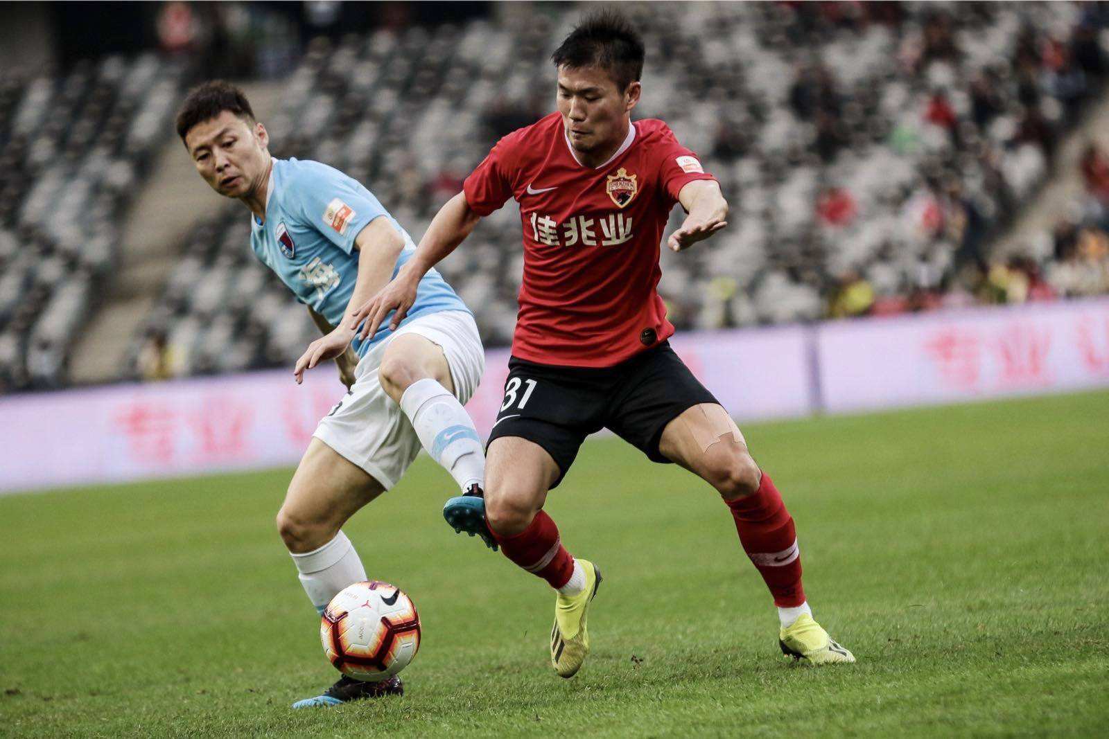 比赛节奏扣人心弦,劲旅对攻纷纷上演的简单介绍 比赛节奏扣人心弦,劲旅对攻纷纷上演的简单介绍