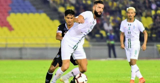 瑞典主场大胜科索沃，继续追赶法国