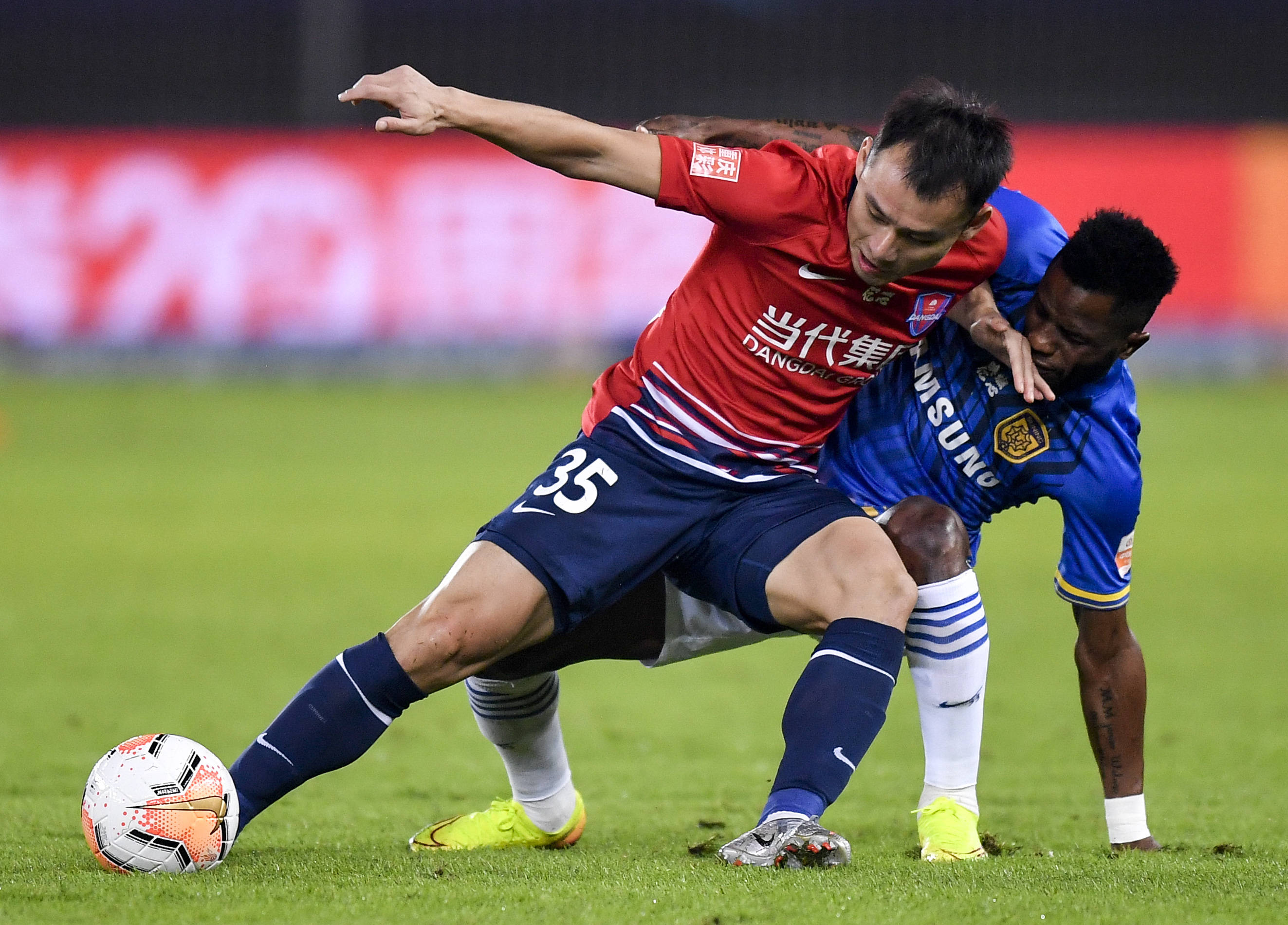 江苏苏宁客场击败重庆斯威,客场三分在握的简单介绍 江苏苏宁客场击败重庆斯威,客场三分在握的简单介绍