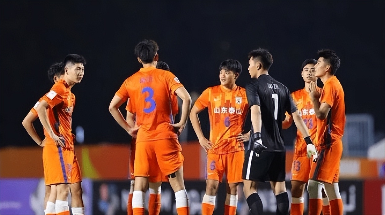 鲁能门将连续封堵射门,助球队守住胜利的简单介绍 鲁能门将连续封堵射门,助球队守住胜利的简单介绍