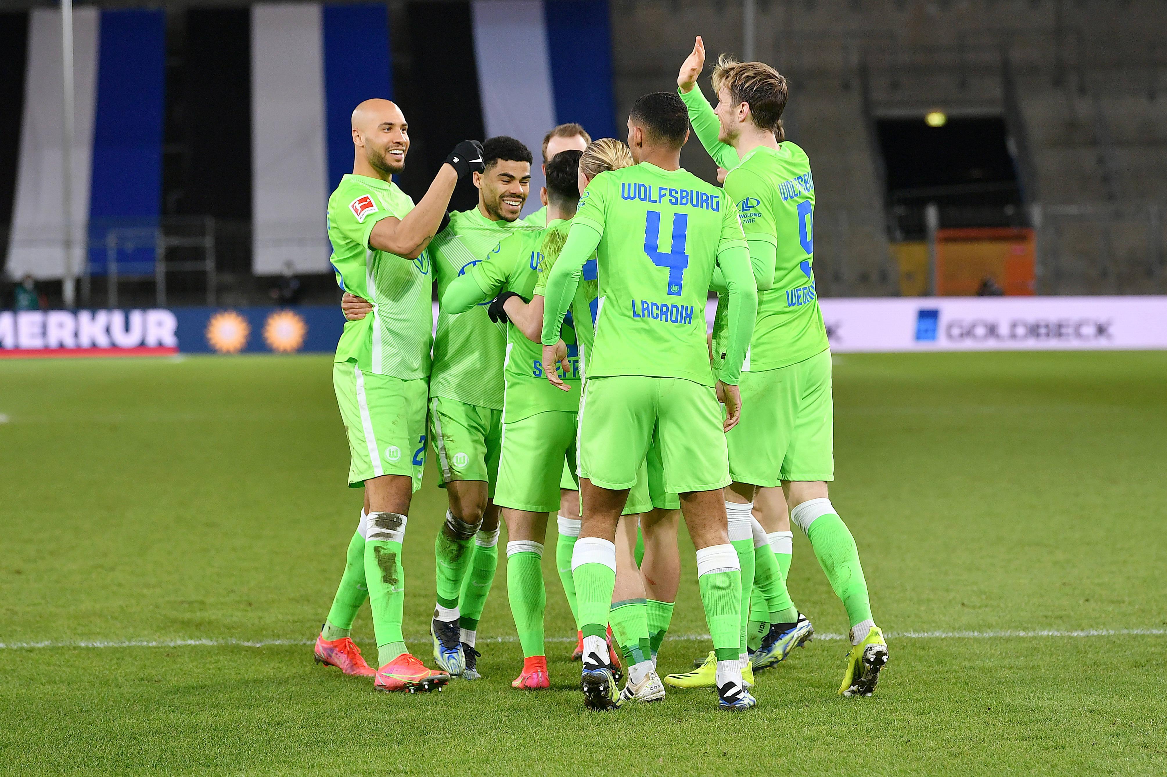 奥格斯堡击败对手,迎来胜利连胜! 奥格斯堡击败对手,迎来胜利连胜!