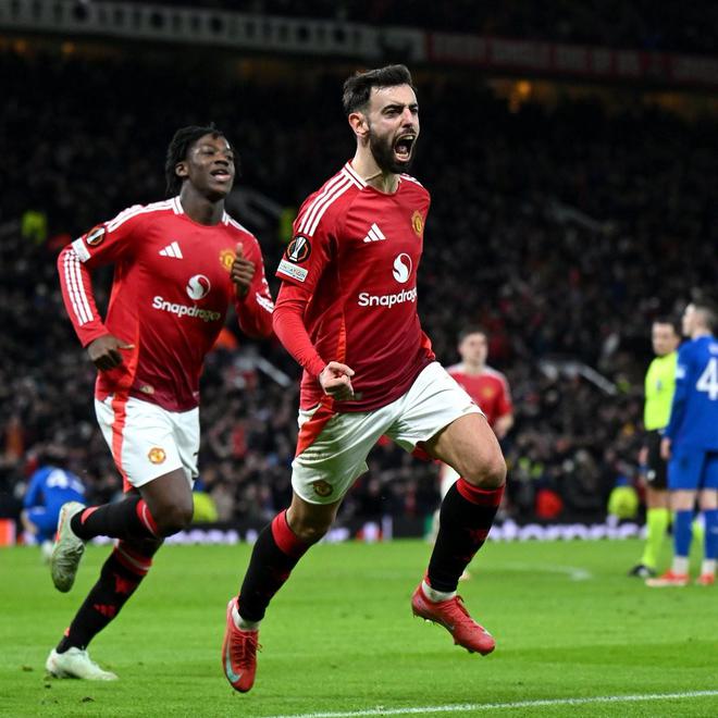 开云官方app入口-曼联全队备战关键战役，全力冲刺胜利