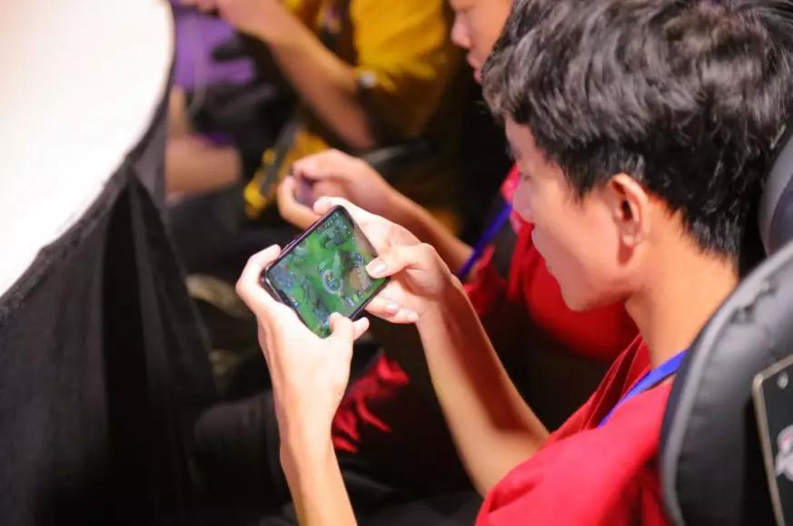 重要对决火爆今日比赛引爆现场气氛的简单介绍 重要对决火爆今日比赛引爆现场气氛的简单介绍