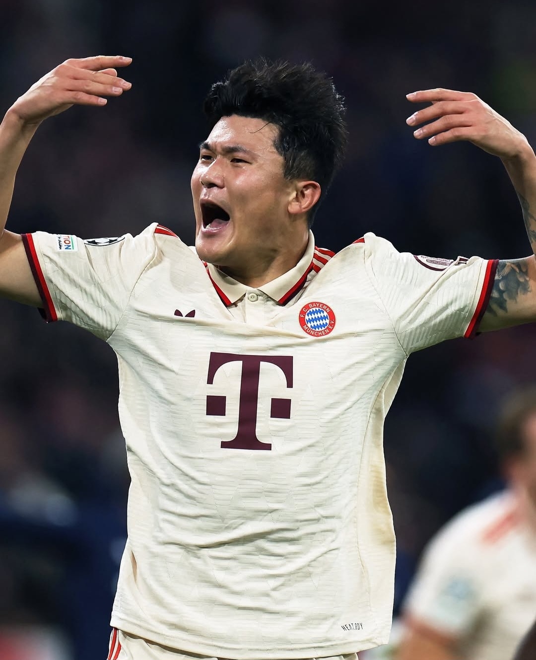 拜仁慕尼黑全队高涨士气,备受瞩目 拜仁慕尼黑全队高涨士气,备受瞩目