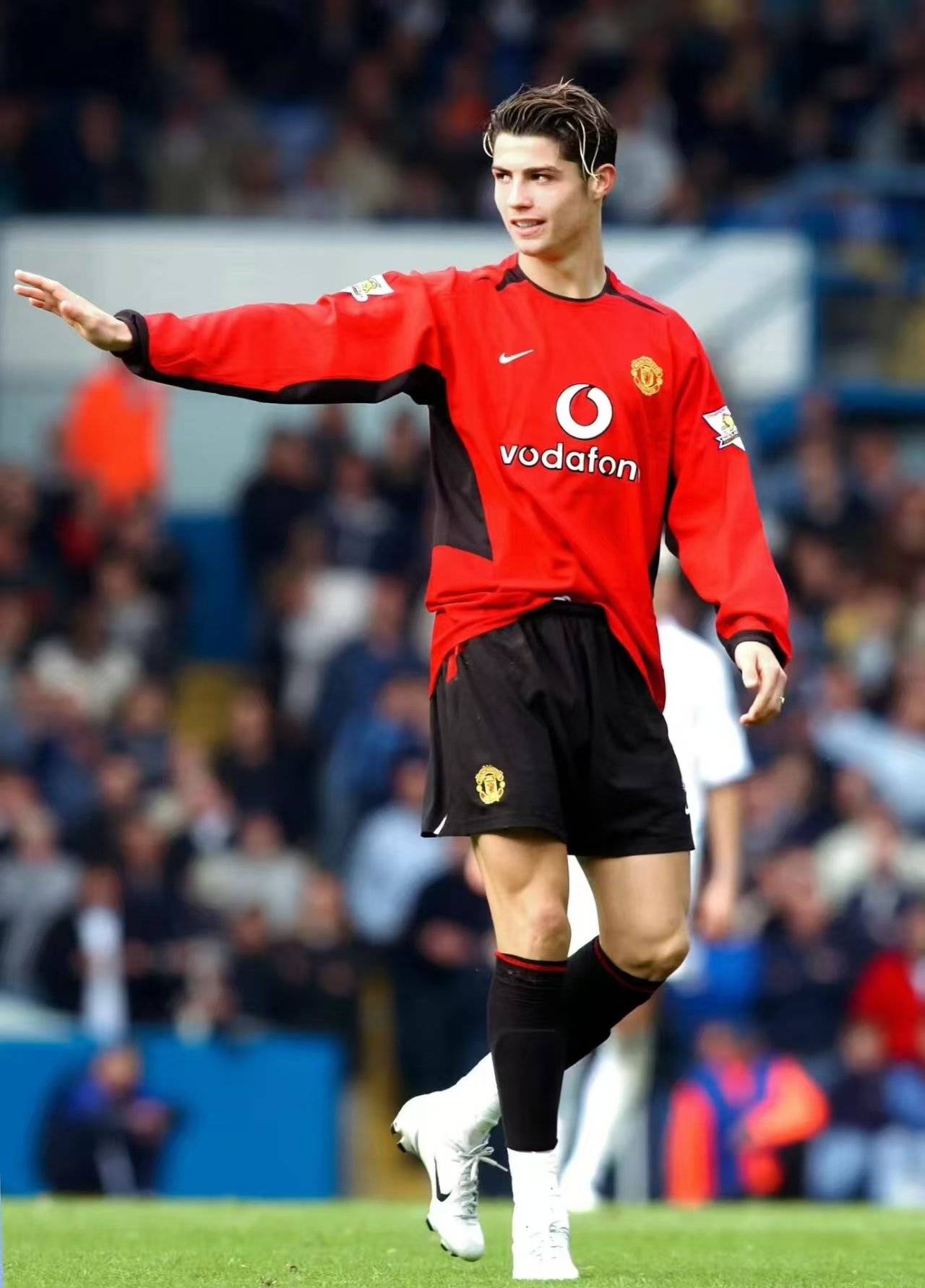 包含汉堡队以惊人表现力赢得关键胜利的词条 包含汉堡队以惊人表现力赢得关键胜利的词条