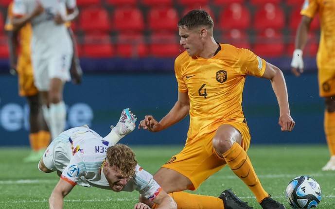 开云体育入口-英格兰淘汰荷兰，小组头名遥遥领先