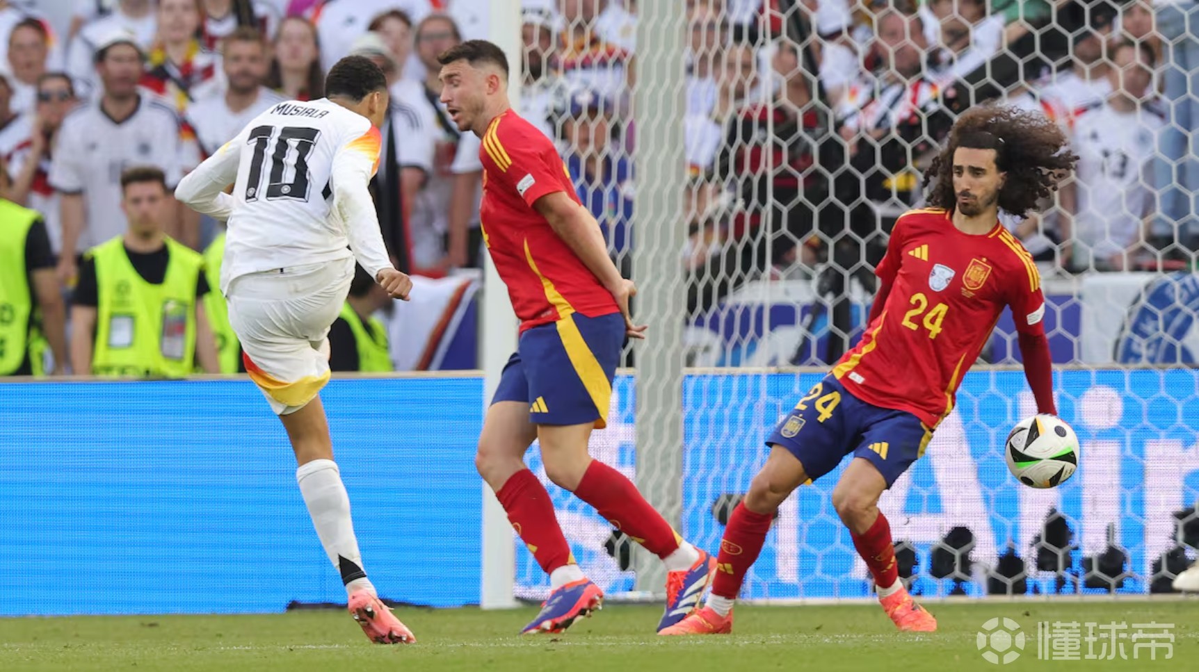 开云下载-关于欧国联半决赛：球队战术调整备受关注的信息