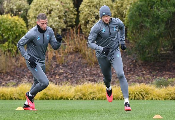 开云体育app-曼联宣布阿尔德韦雷尔德加盟新东家