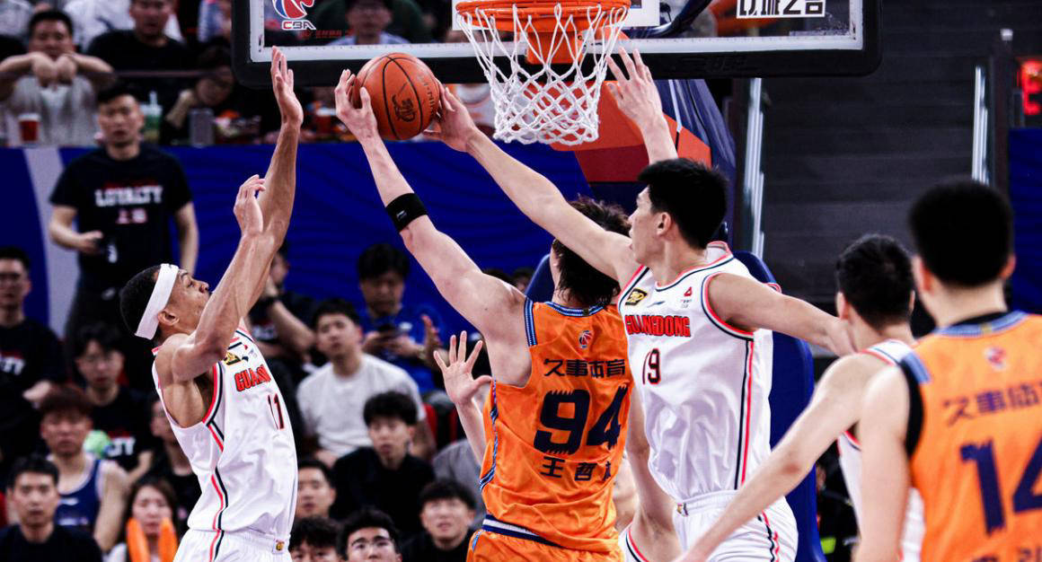 体坛新闻!球员助力球队取得关键胜利 体坛新闻!球员助力球队取得关键胜利