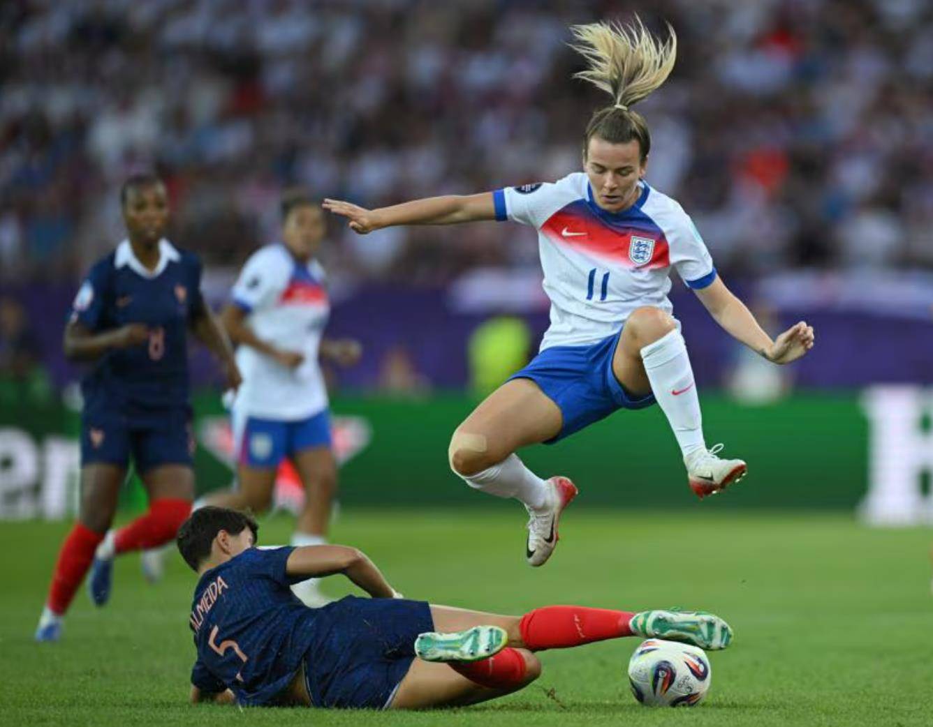 英格兰女足比赛中创下纪录胜利的简单介绍
