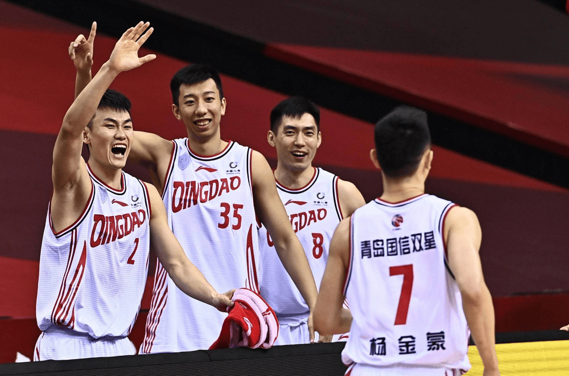 青岛队大胜,冲上积分榜第七位 青岛队大胜,冲上积分榜第七位