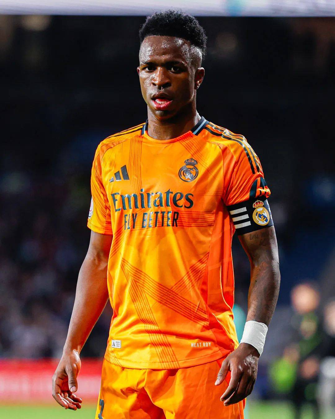 开云官网-荷兰球员表现出众，奉献制胜球