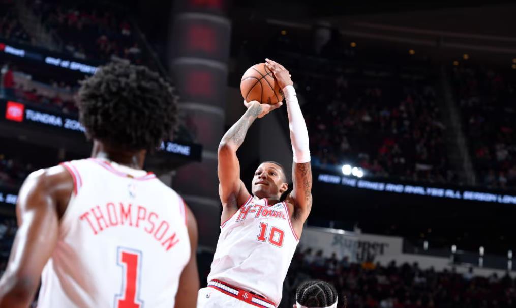 火箭主场战狼队,究竟谁能胜出?球队核心表态信心十足 火箭主场战狼队,究竟谁能胜出?球队核心表态信心十足