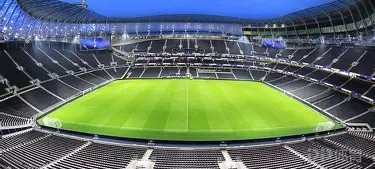 球场打出壮烈一战，胜利在望引人期待