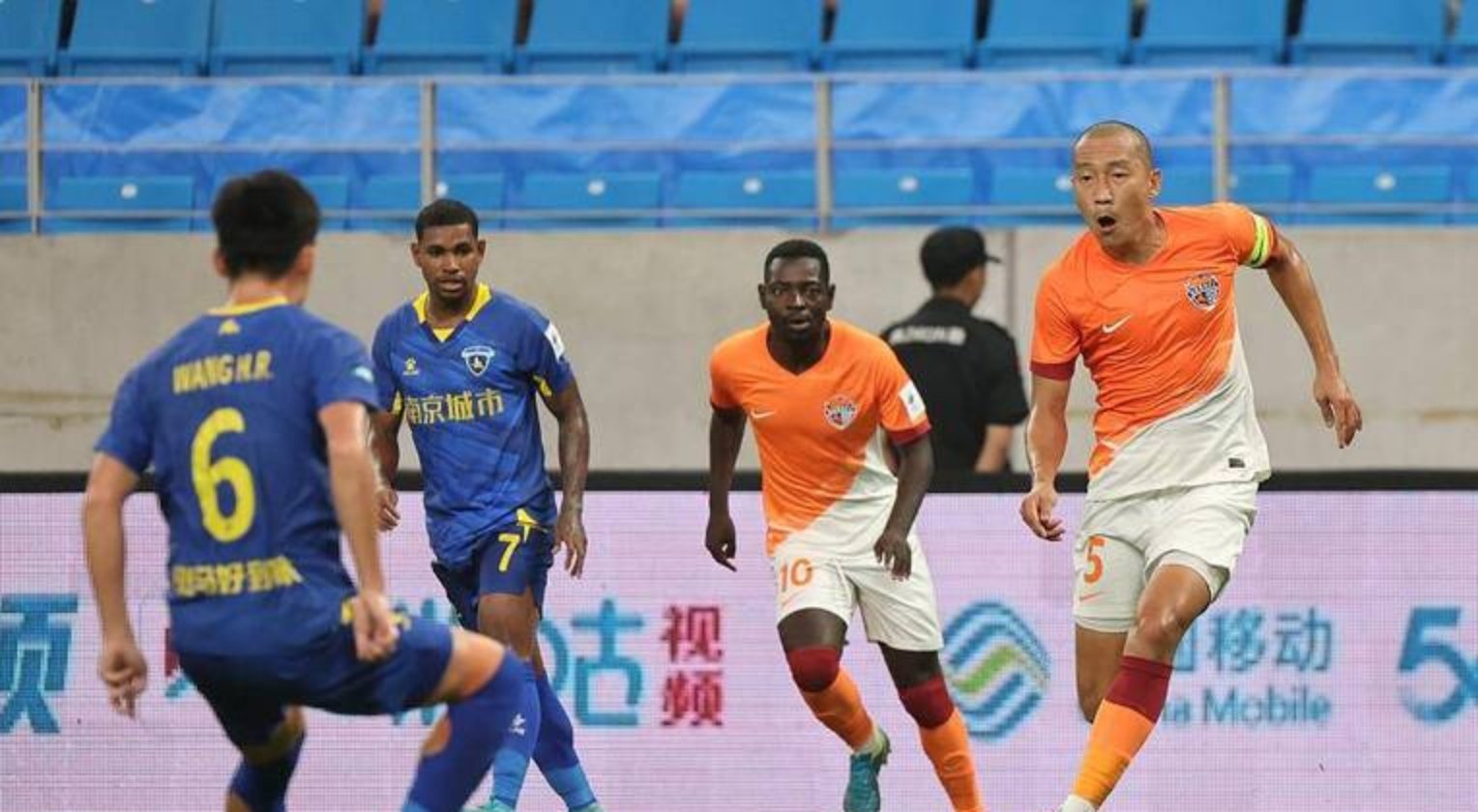 开云体育平台APP-球队士气低落近期表现失去稳定性