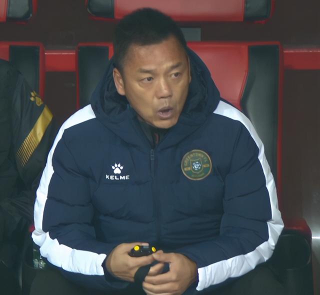 保级保争！卓尔对阵苏宁，胜者扬眉吐气的简单介绍