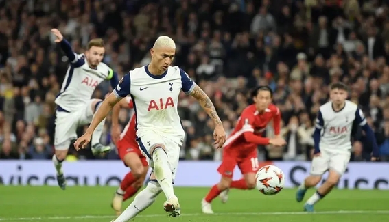 惊心动魄国际赛场上演悬念战局 惊心动魄国际赛场上演悬念战局