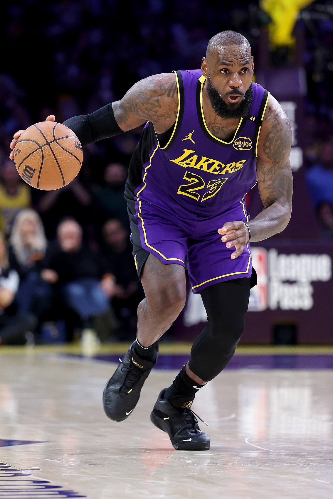 湖人惨败独行侠,詹姆斯表现低迷难以逆转的简单介绍 湖人惨败独行侠,詹姆斯表现低迷难以逆转的简单介绍