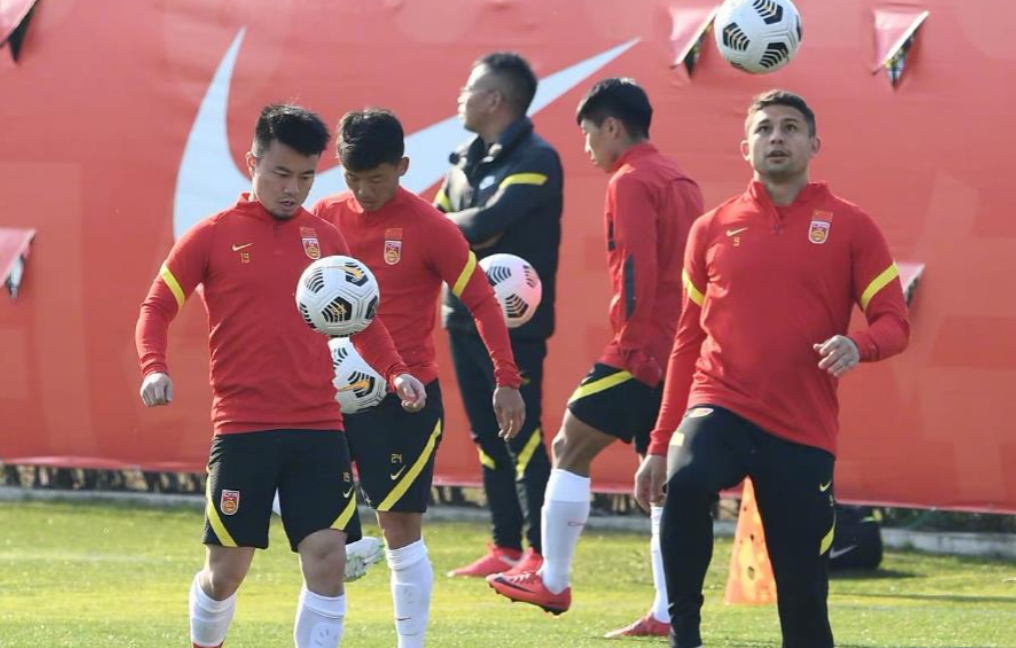 开云体育在线-包含中国足球协会发布喜讯！国家队将开启集训备战世界杯预选赛的词条