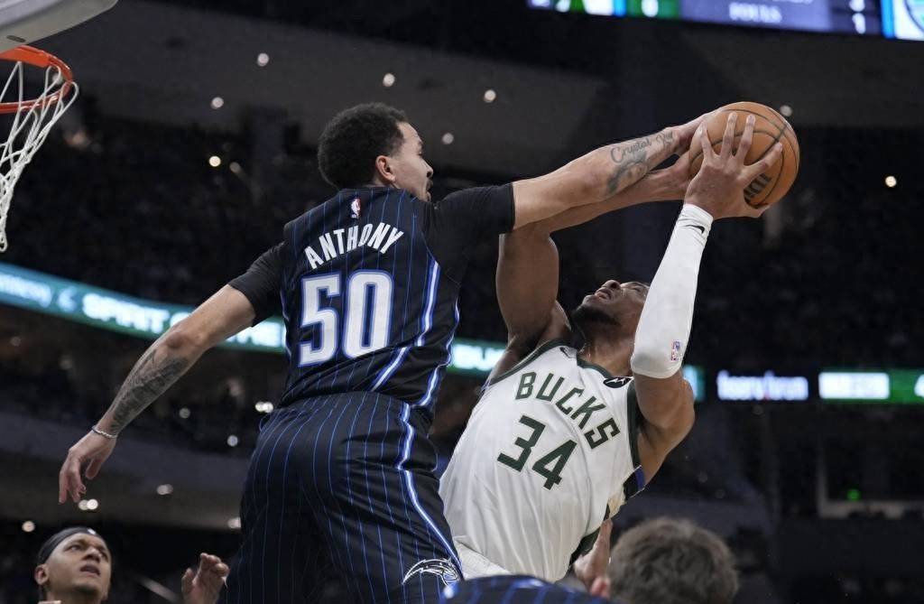 开云体育平台APP-雄鹿惨败篮网，字母哥26分难救主