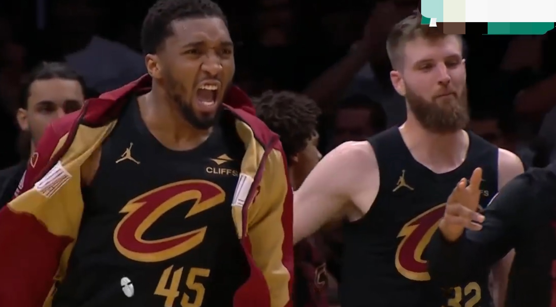 关于黄蜂惨败热火，罗齐尔状态低迷的信息