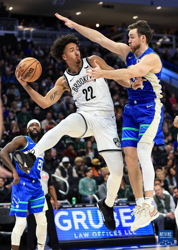 雄鹿擒拿篮网延续胜利 雄鹿擒拿篮网延续胜利